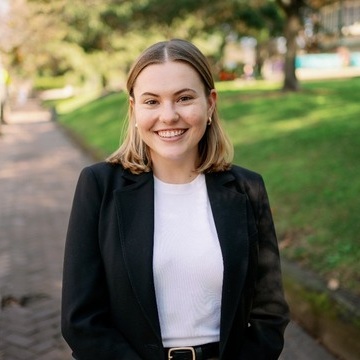 photo of Tessa Holman