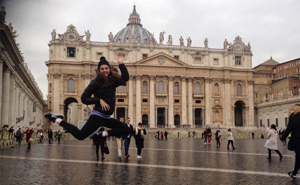 Student studying health sciences in Rome