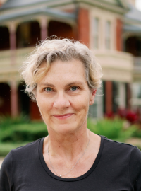 Assoc. Prof. Victoria Carruthers