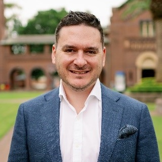 photo of Dr Clint Sheehan