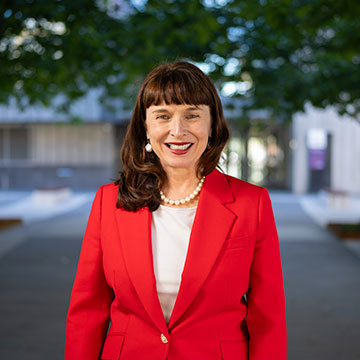 Professor Larissa McLean Davies