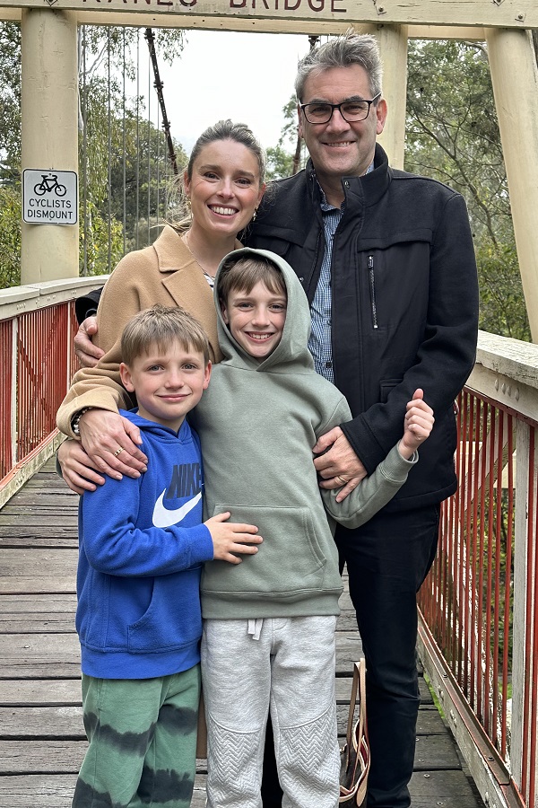 photo of Justin Kemp and family