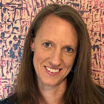 photo of Lisa Fenn