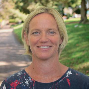 photo of Dr Kelly Coughlan
