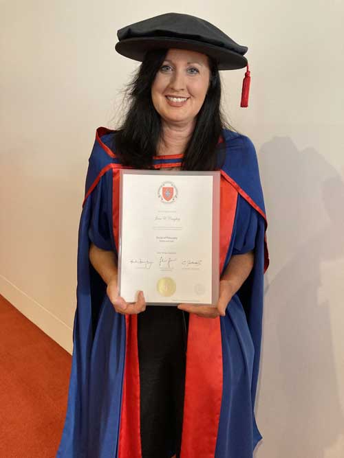  Dr Jane Caughey