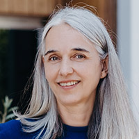 Marina Kavalirek