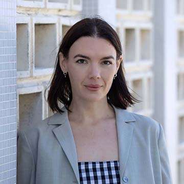  Clare Davidson