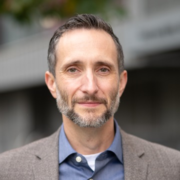 photo of Jonathan Zecher