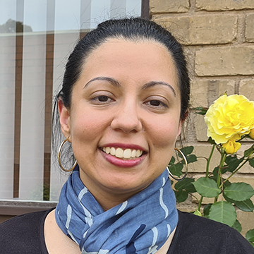 Dr Claudia Orellana-Farias