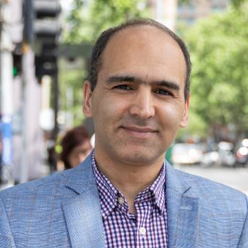 Photo of Dr Mehdi Rajaeian