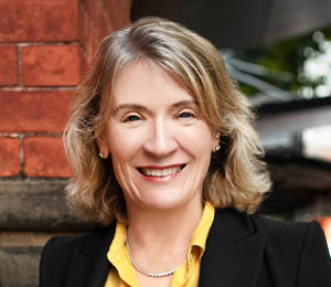 FHS Executive Dean Professor Suzanne Chambers